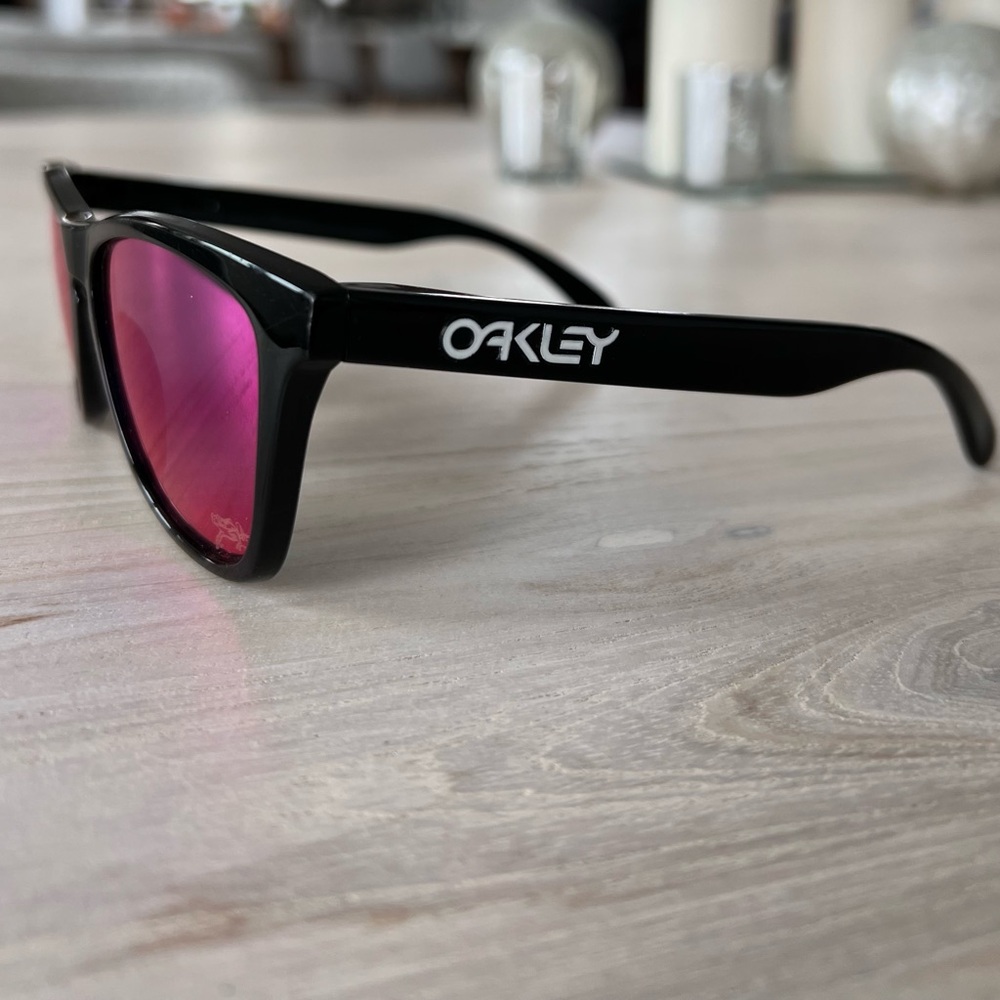Oakley Frogskins